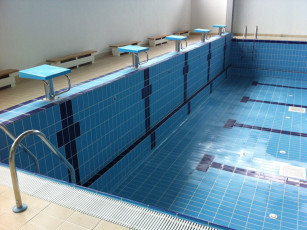 fiona-constructi-piscina-semiolimpica-overflow07